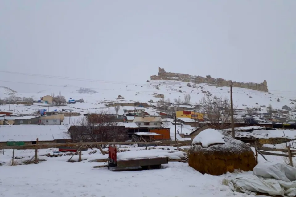 Kars Micingirt Kalesi