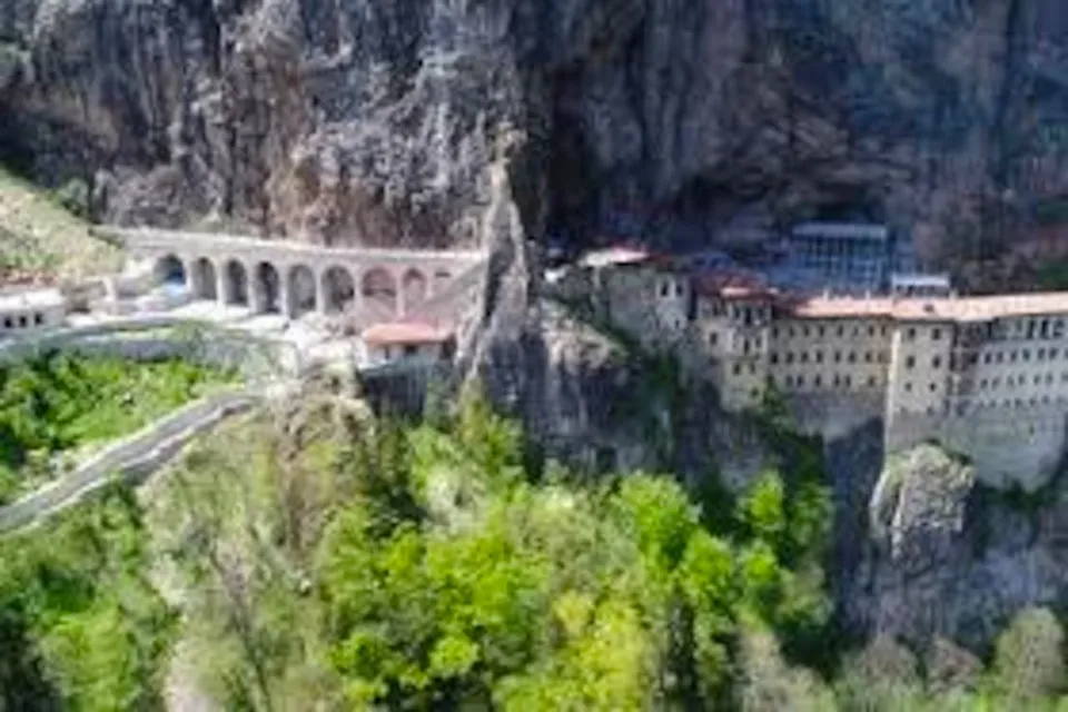 Bigadiç Kalesi Tarihi