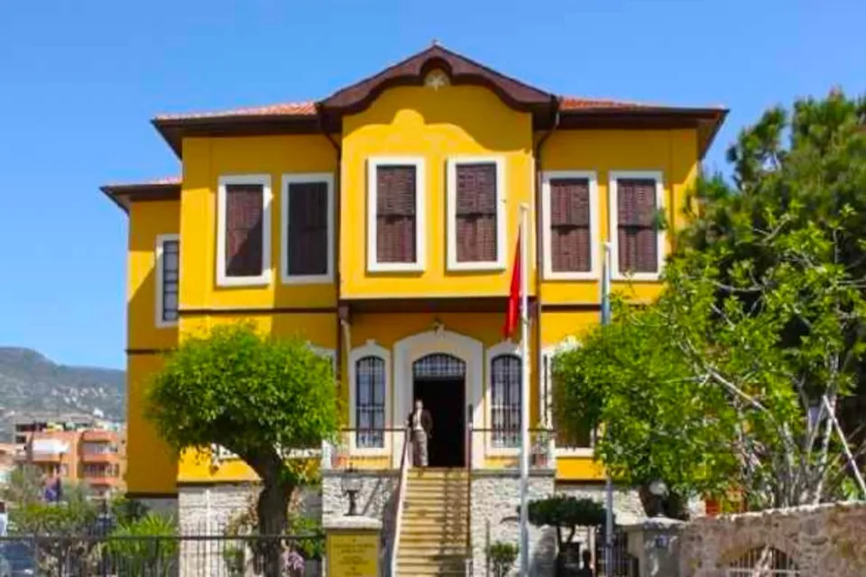 Alanya Atatürk Evi Müzesi Sergi