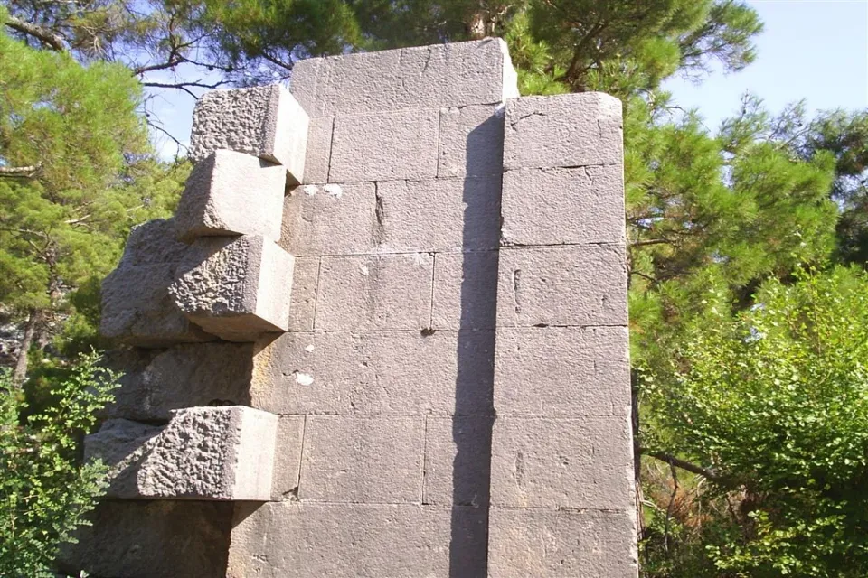 Colybrassus Antik Kenti Bilgiler